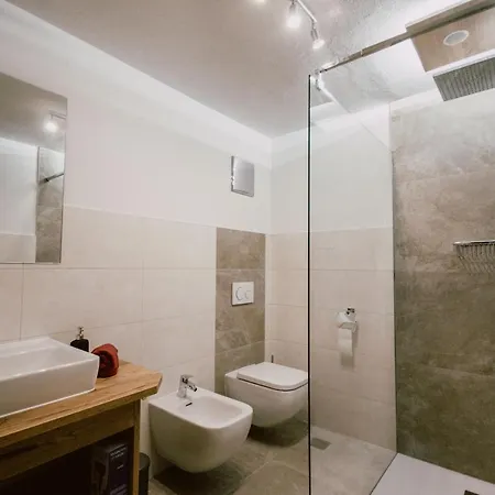 Nedererhof - Alpenrose Mit Gemeinschaftskueche * Schmirn