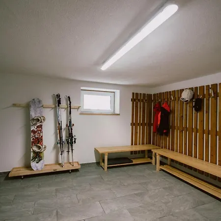 Nedererhof - Alpenrose Mit Gemeinschaftsküche Schmirn