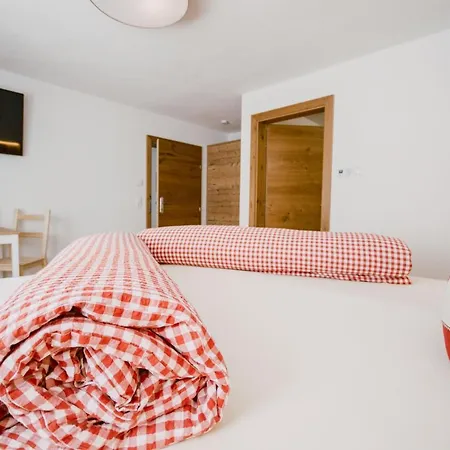 Nedererhof - Alpenrose Mit Gemeinschaftskueche * Schmirn